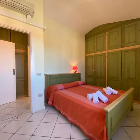 Le Residenze Di Monte Rena A1 - A2 度假居 *